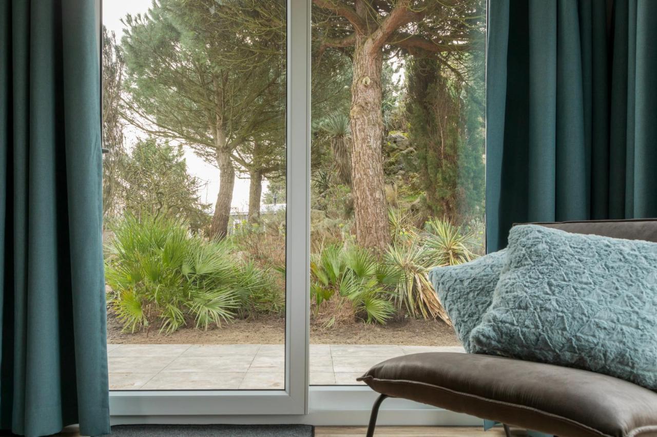 Welcome In - Chalet Vakantiepark Fort Den Haak - Huisdier Toegestaan Vrouwenpolder Exterior foto